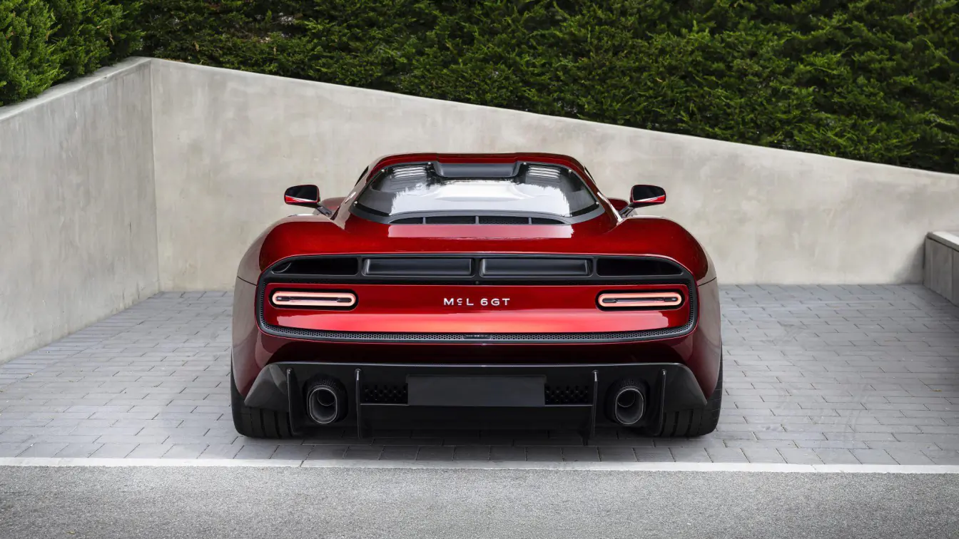 McLaren McL 6GT